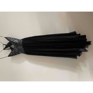 BCBGMAXAZRIA Black Sleeveless Sequined Bodice Halter Back Gown Size 8